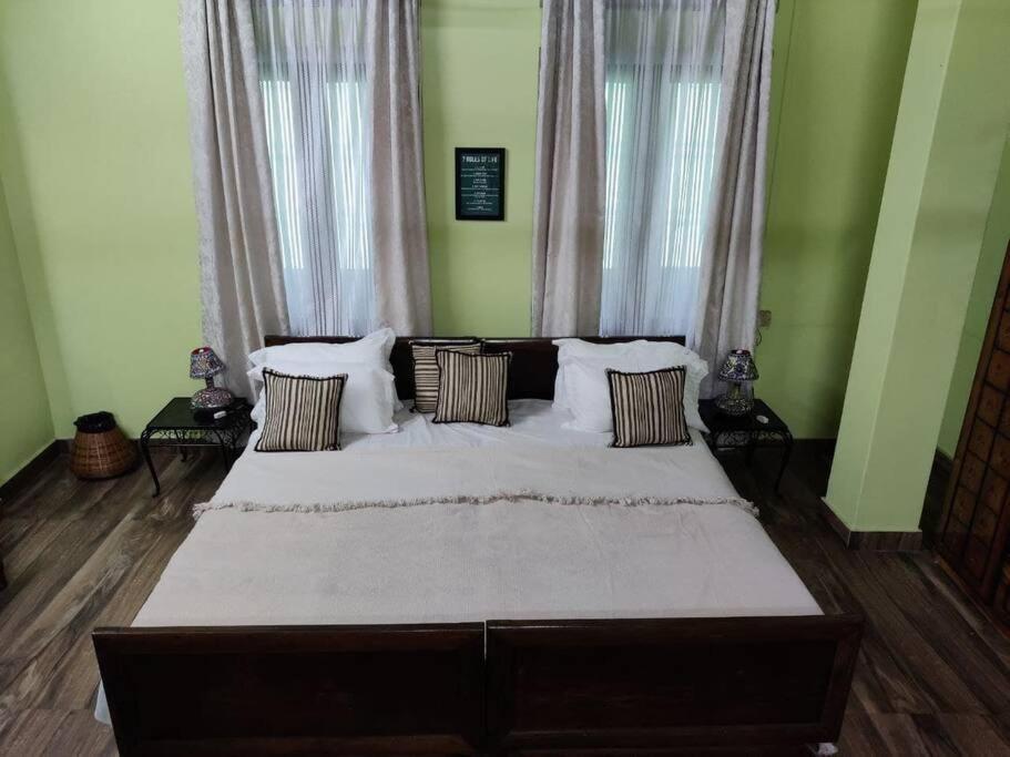 The Nook Rooftop Condo And Garden Guwahati Zewnętrze zdjęcie